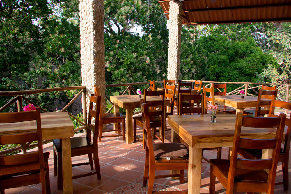 Istmo Beach and Jungle Bungalows in San Carlos, Panama