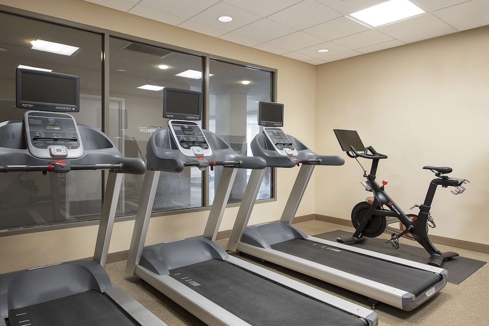 Hilton Garden Inn Cleveland Downtown - photo 18