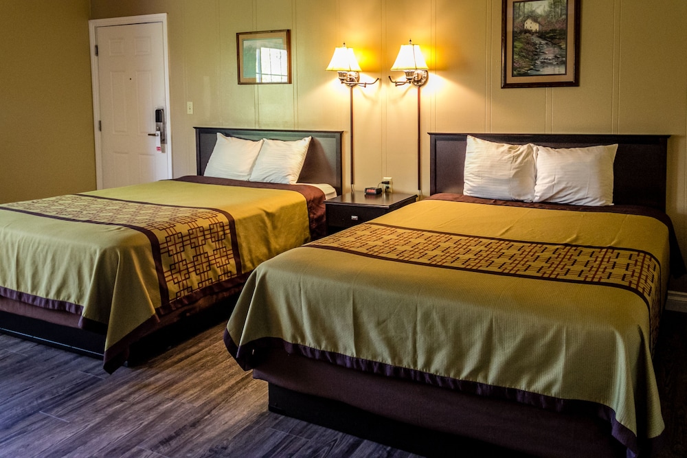 Charm Motel & Suites - photo 15