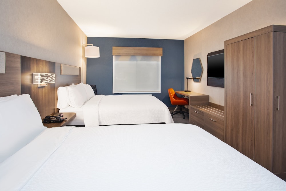Holiday Inn Express Hotel & Suites Belleville by IHG - photo 9