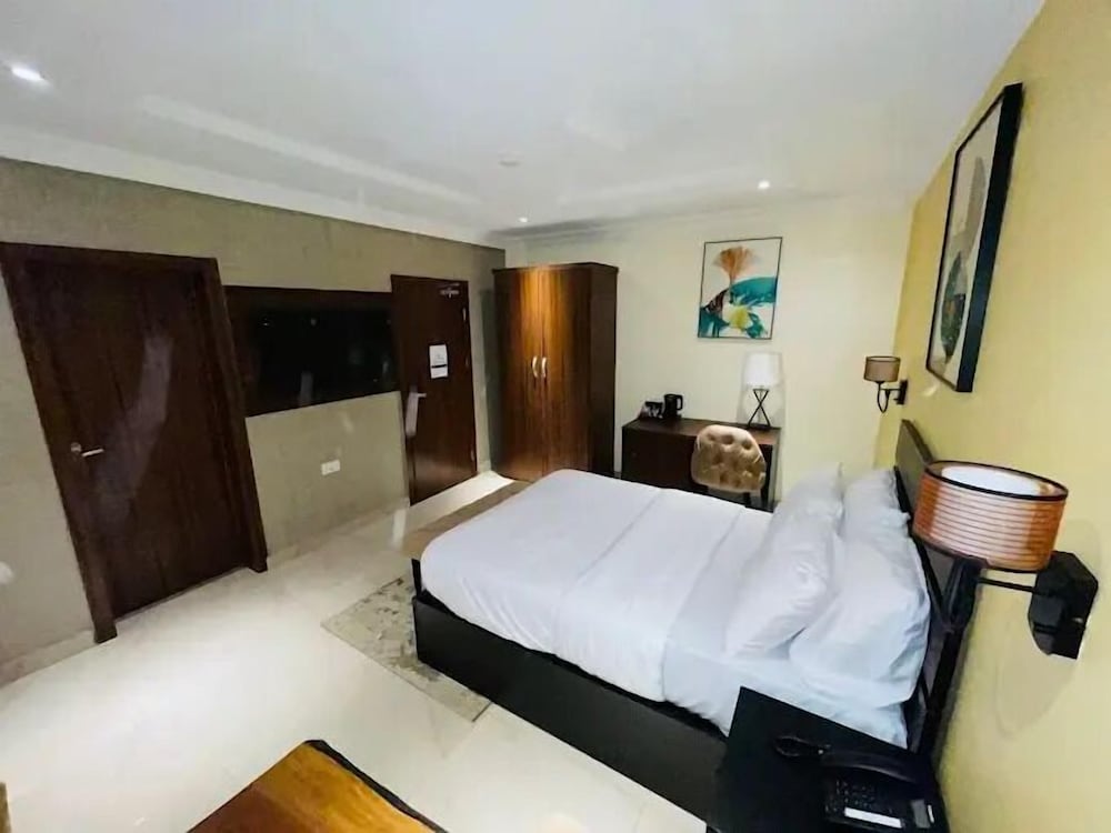 Top Hotel by Elim in Jos, Nigeria