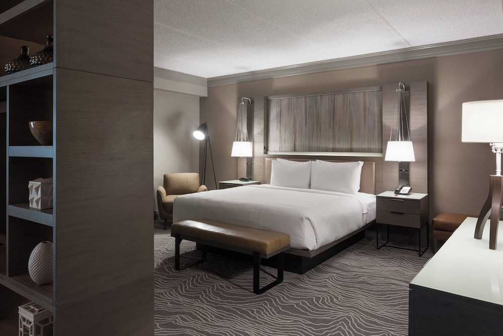 Marriott Savannah Riverfront - photo 11