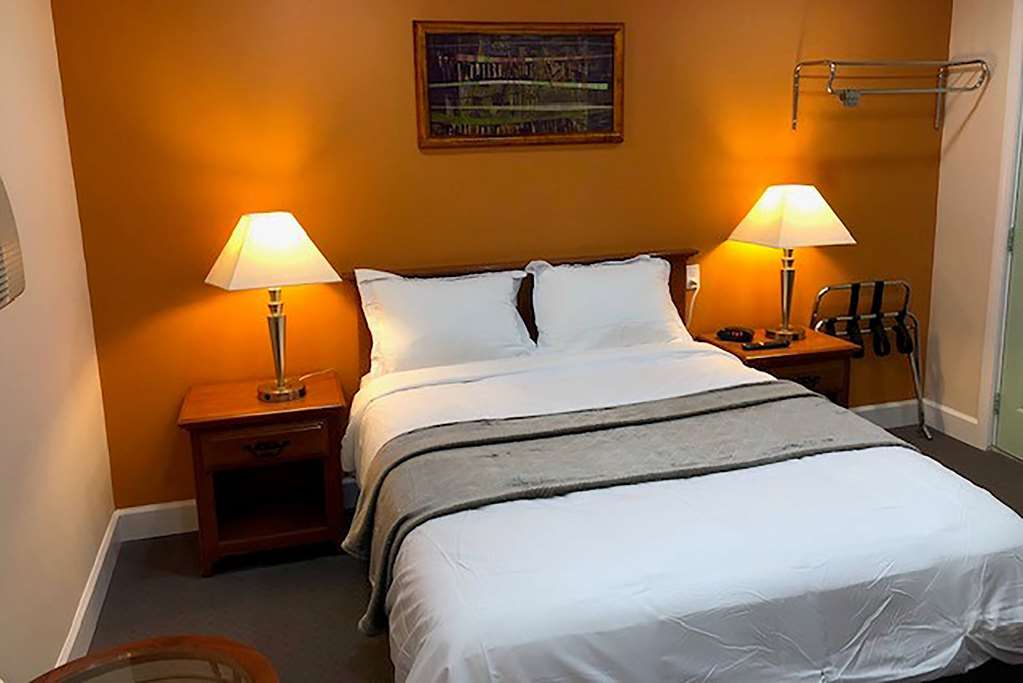 Howard Johnson by Wyndham Ridgecrest CA - photo 5