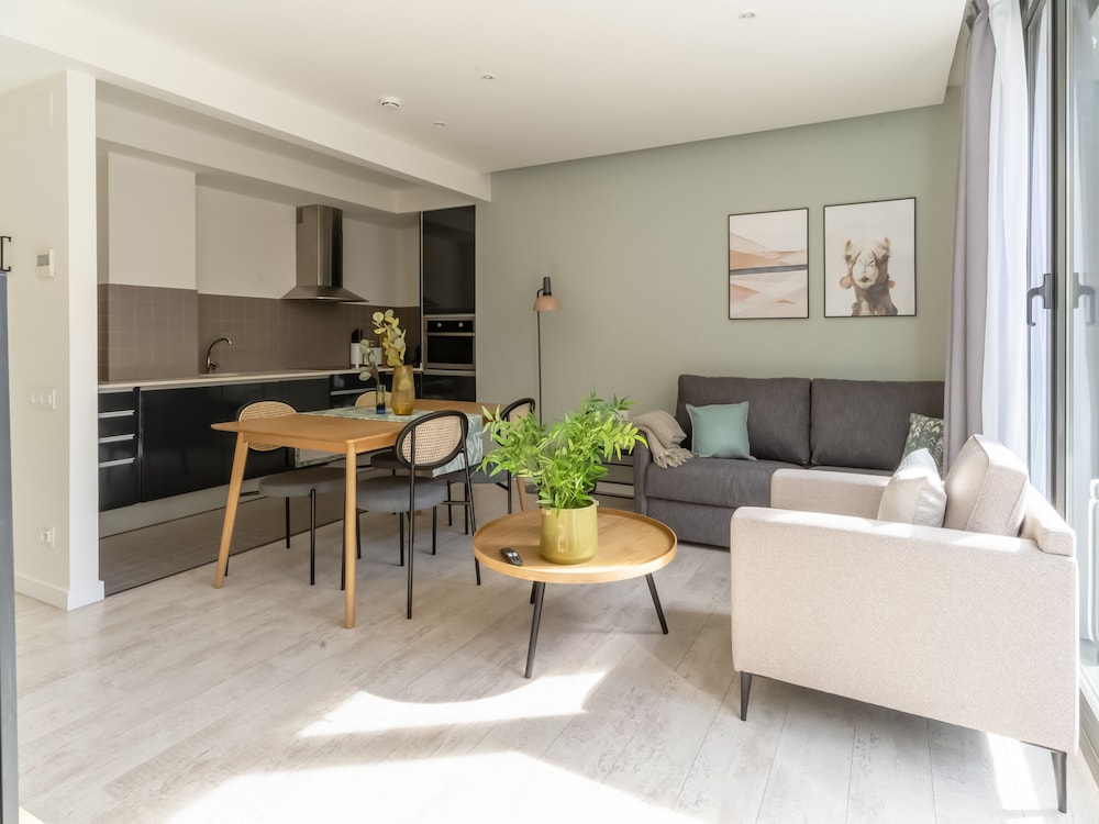 limehome Barcelona Rector Triado — 4-Star Luxury Hotel in Barcelona, Spain