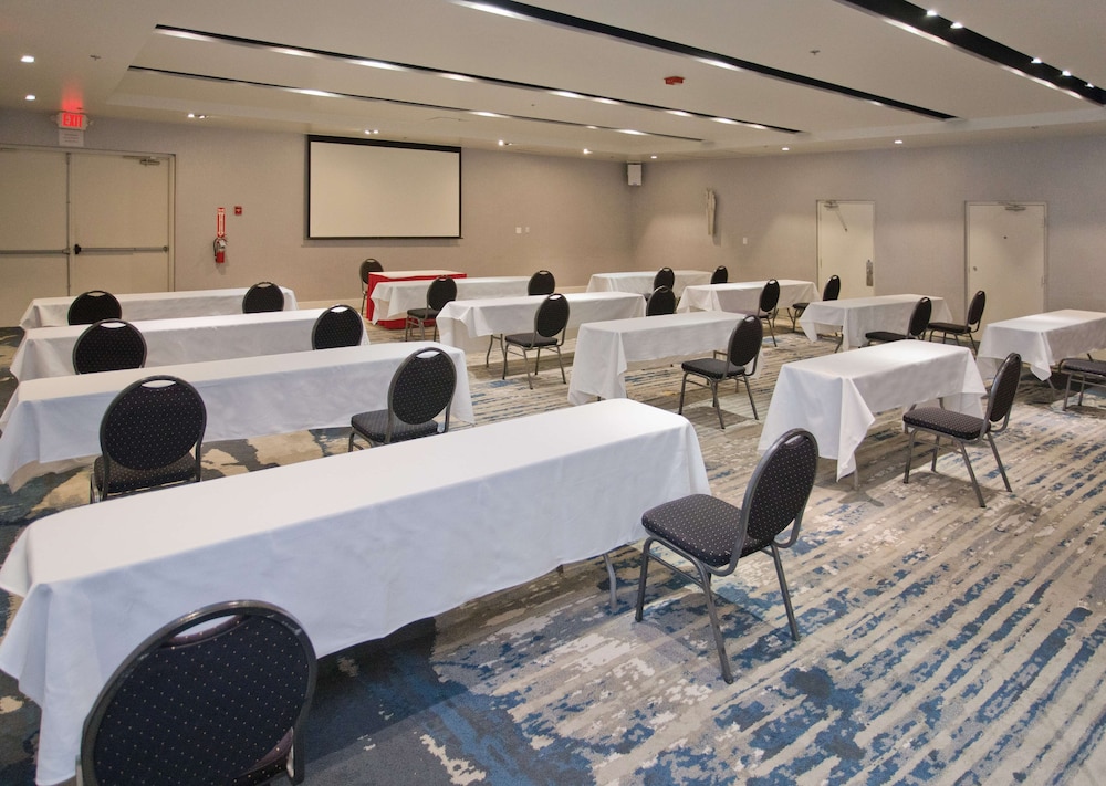 DoubleTree by Hilton Chico - photo 51