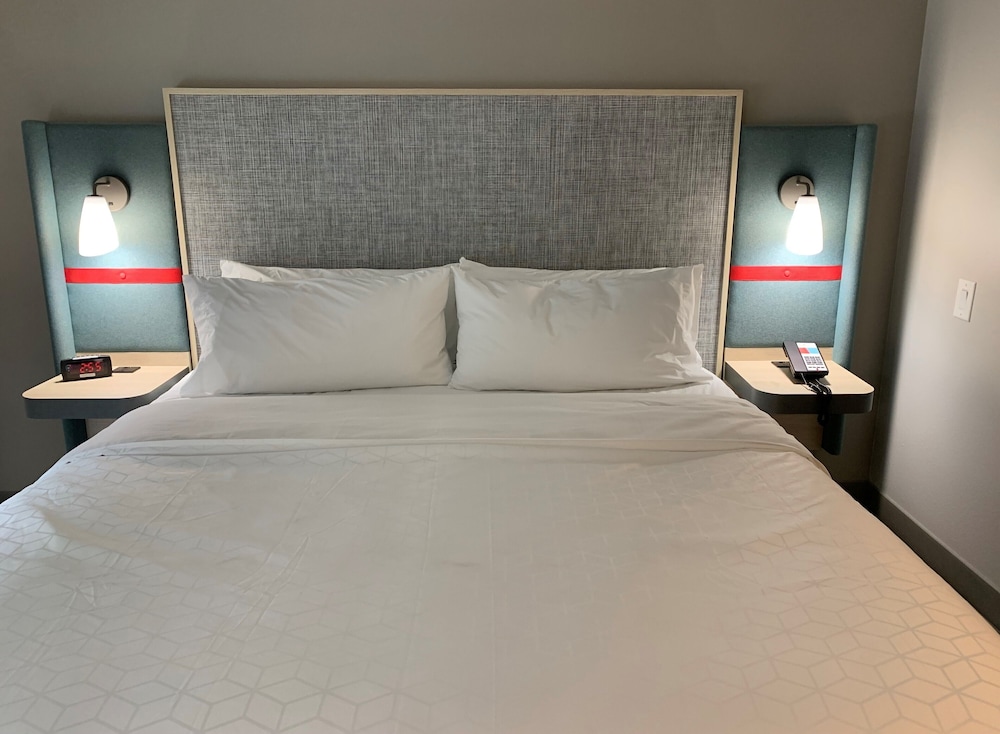 avid hotel Salem by IHG - photo 12