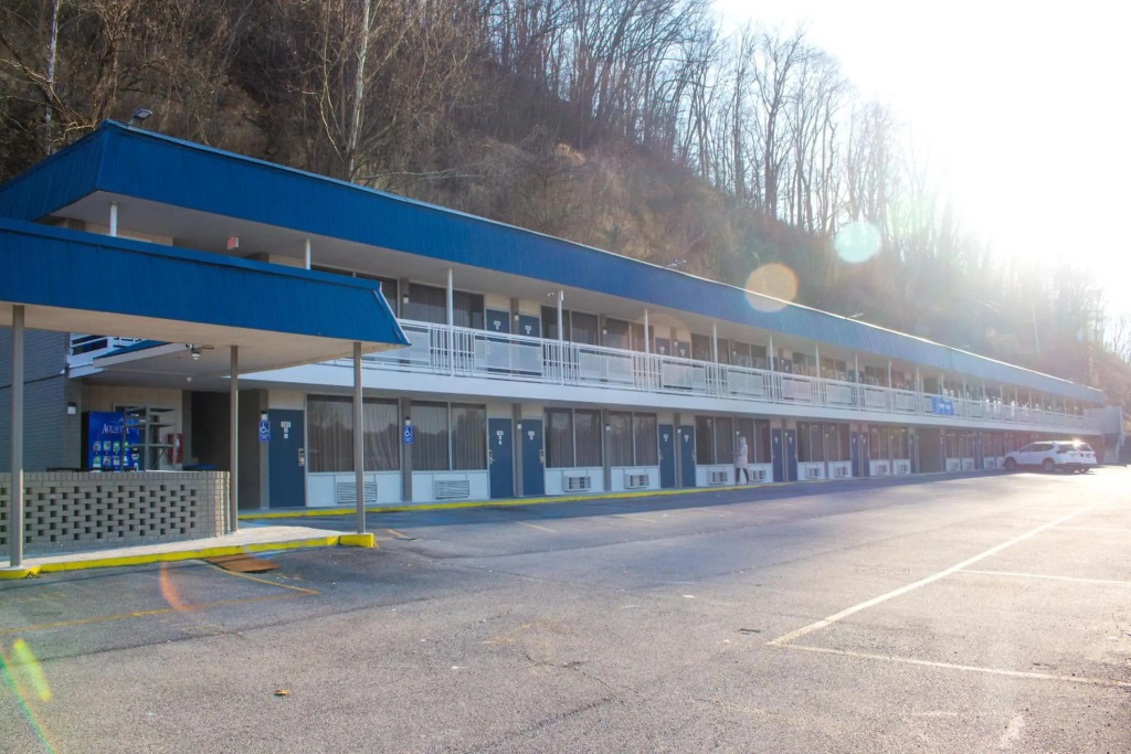 Motel 6 Chilhowie VA I 81 - photo 13