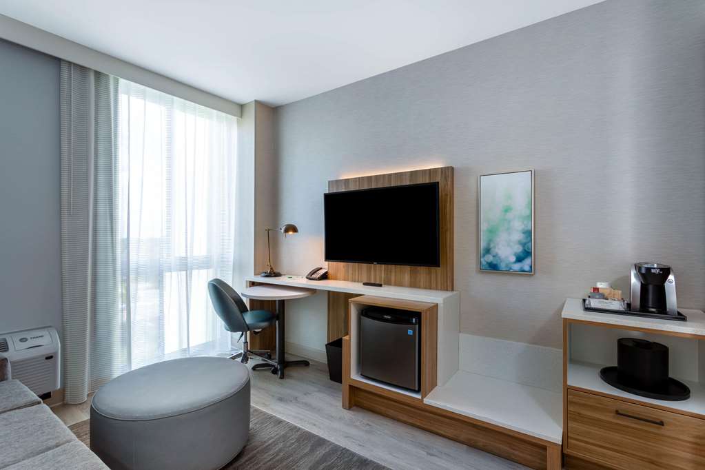 Wyndham Garden Miami International Airport - photo 32
