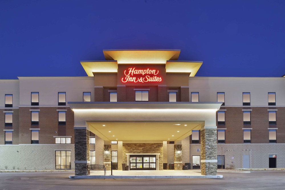 Hampton Inn & Suites Grandville Grand Rapids South - photo 30