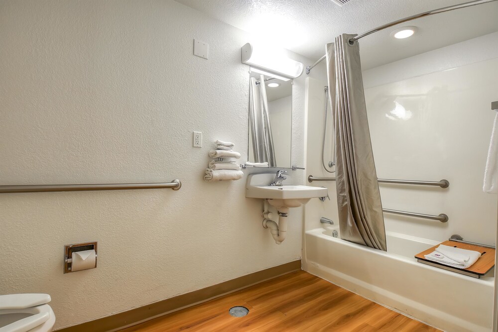 Motel 6 Los Angeles Norwalk - photo 19