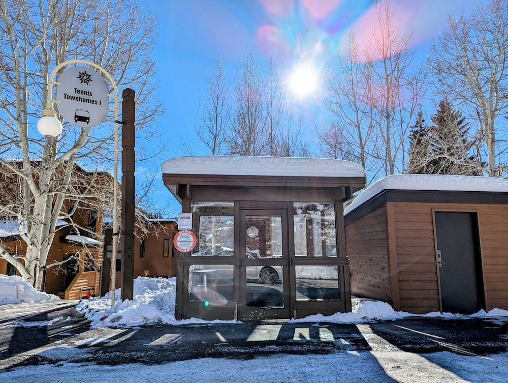 Tennis Townhomes 1326 - photo 69