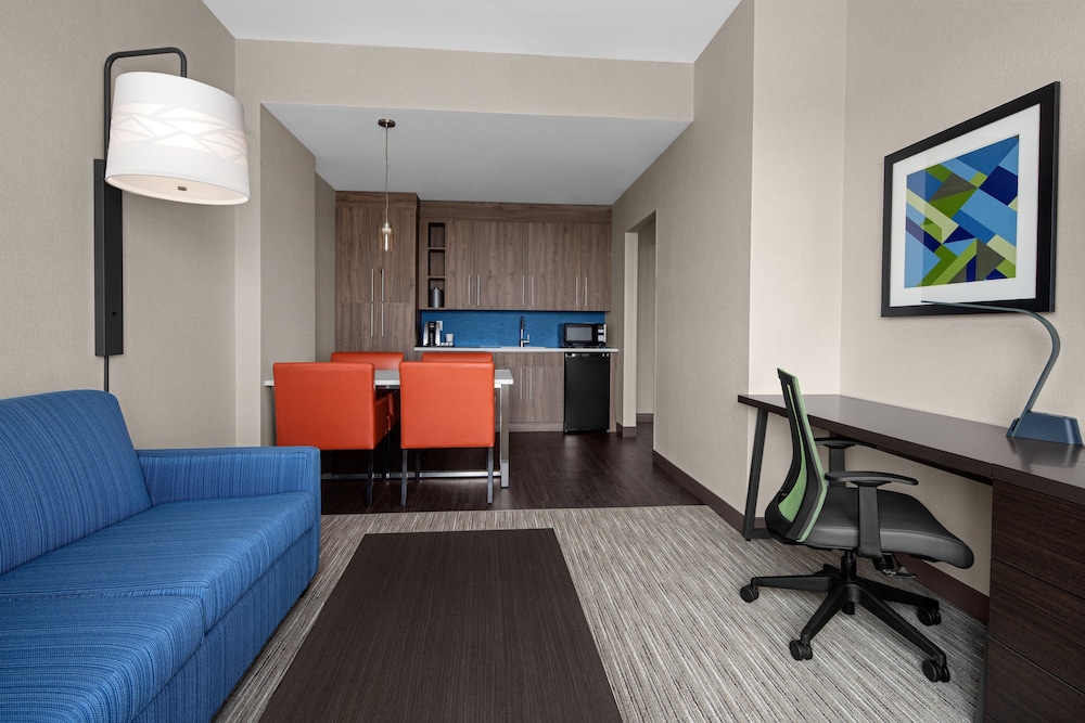 Holiday Inn Express & Suites Woodside LaGuardia Airport by IHG - photo 9