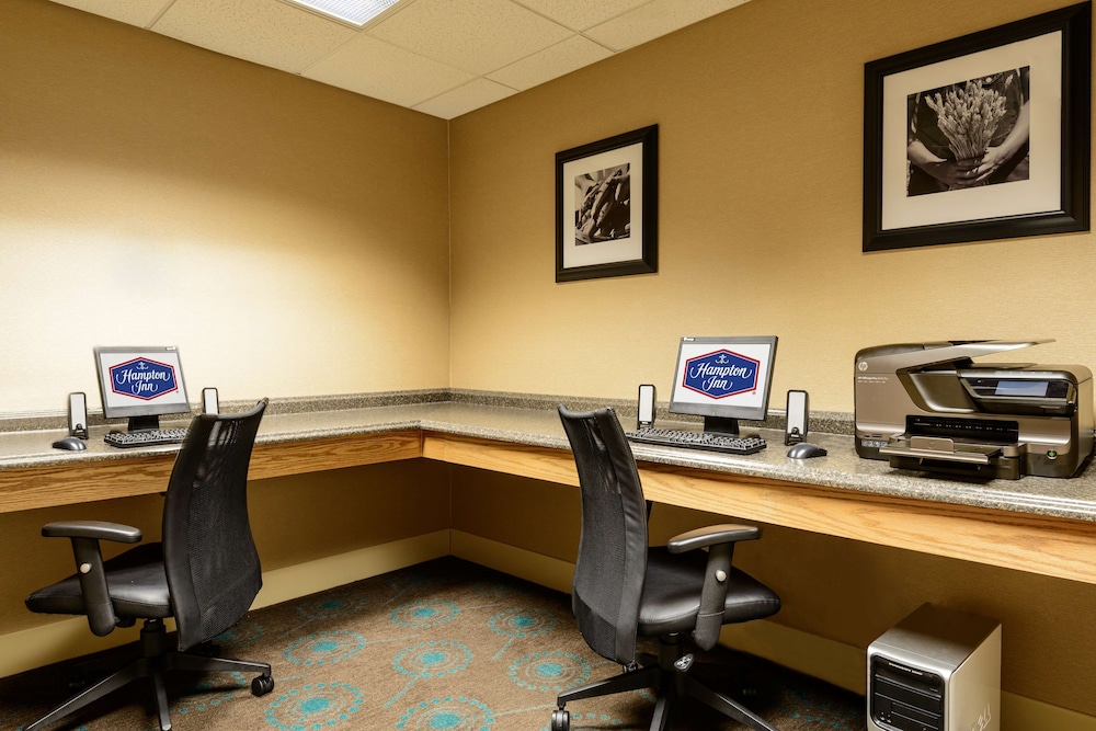 Hampton Inn Mt. Vernon - photo 20