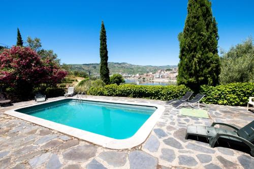 Charming Villa with Private Pool in Lamego — 4-Star Luxury Hotel in Lamego, Portugal