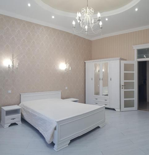 Vip Apartment na Derebasovskoi — 4-Star Luxury Hotel in Odessa, Ukraine