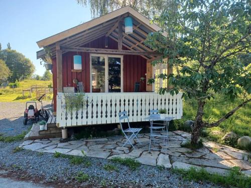 Idyllisk minihus i landlige omgivelser med 5 sengeplasser og parkering — hotel near Trondheim Airport, Værnes