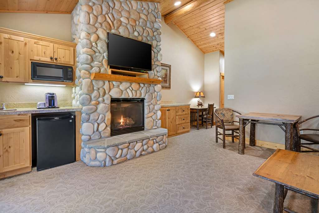Best Western Ponderosa Lodge - photo 20