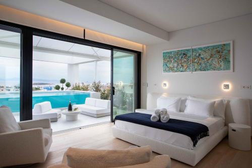 The ROSE Luxury Penthouse with Private Swimming Pool — 4-Star Luxury Hotel in Athens, Greece