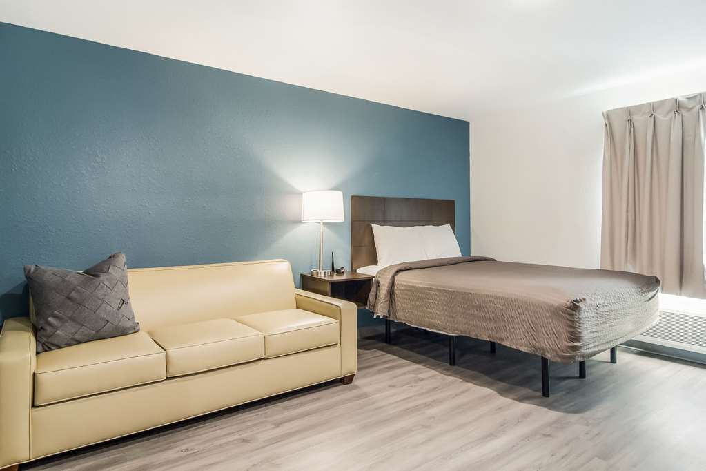 WoodSpring Suites Jacksonville Baymeadows - photo 19