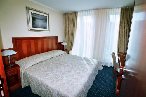 Hotel Savus — Slavonski Brod — photo 3