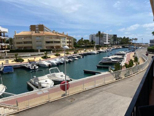 Bonito Apartamento en la Playa del Arenal de Javea — 4-Star Luxury Hotel in Javea, Spain