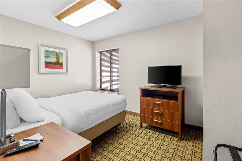 Clarion Inn Cranberry Township - photo 33