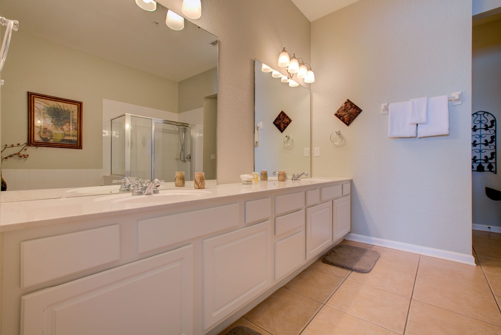Lakeview Executive Penthouse VR - photo 38