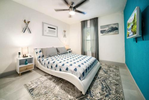 Las Olas Newly Renovated Coastal 1BR Near Beach — 4-Star Luxury Hotel in Fort Lauderdale, United States