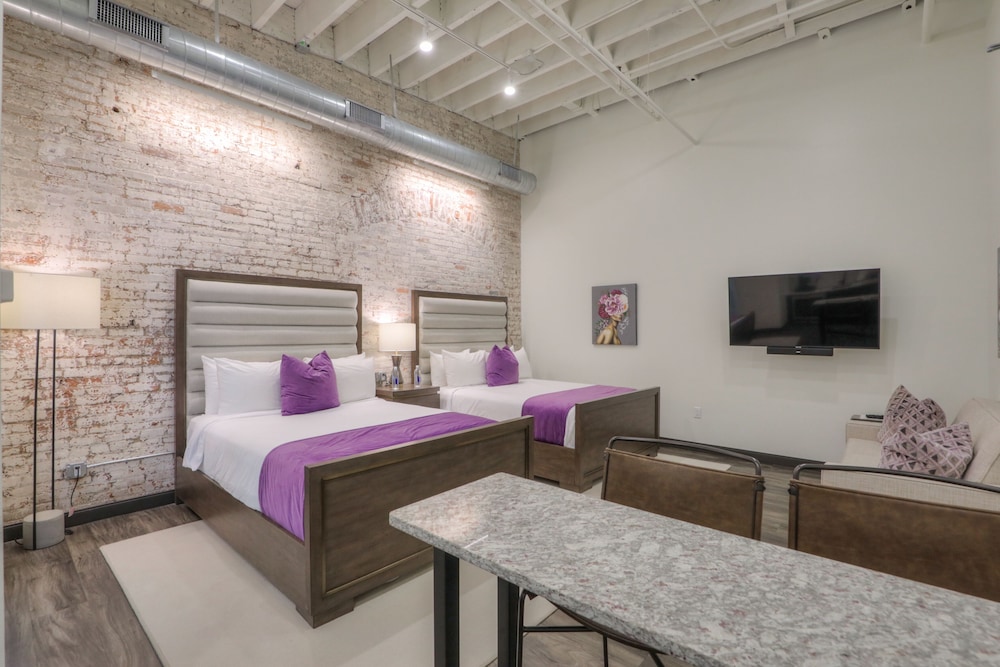 Studio 154 Luxury Hotel — 4-Star Luxury Hotel in Nashville, United States