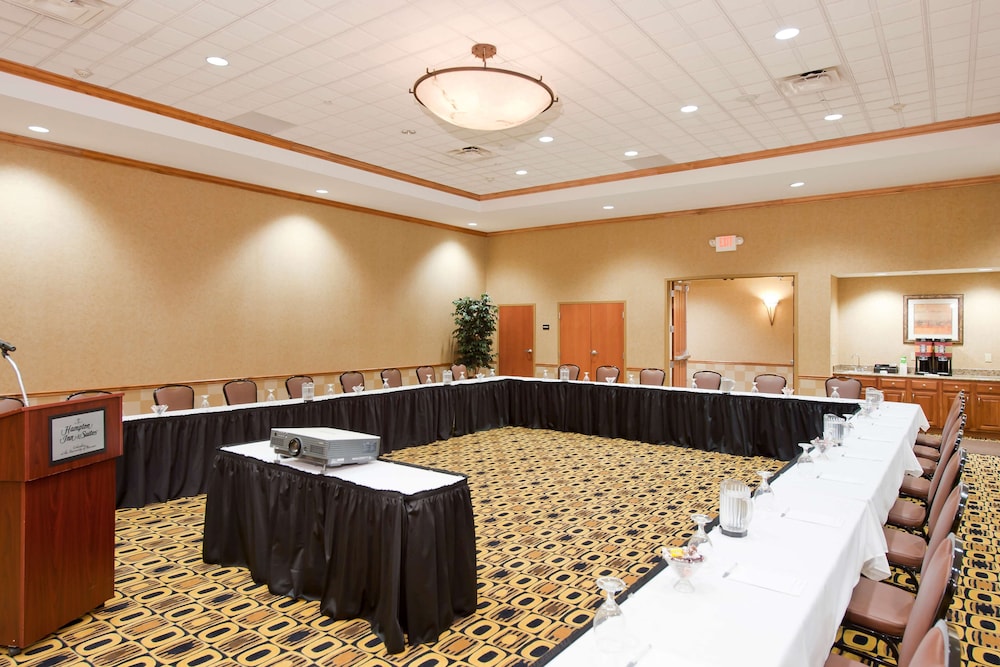 Hampton Inn & Suites Columbia at University - photo 27