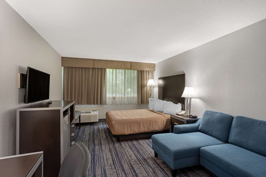 Best Western Plus Reading Inn & Suites - photo 40