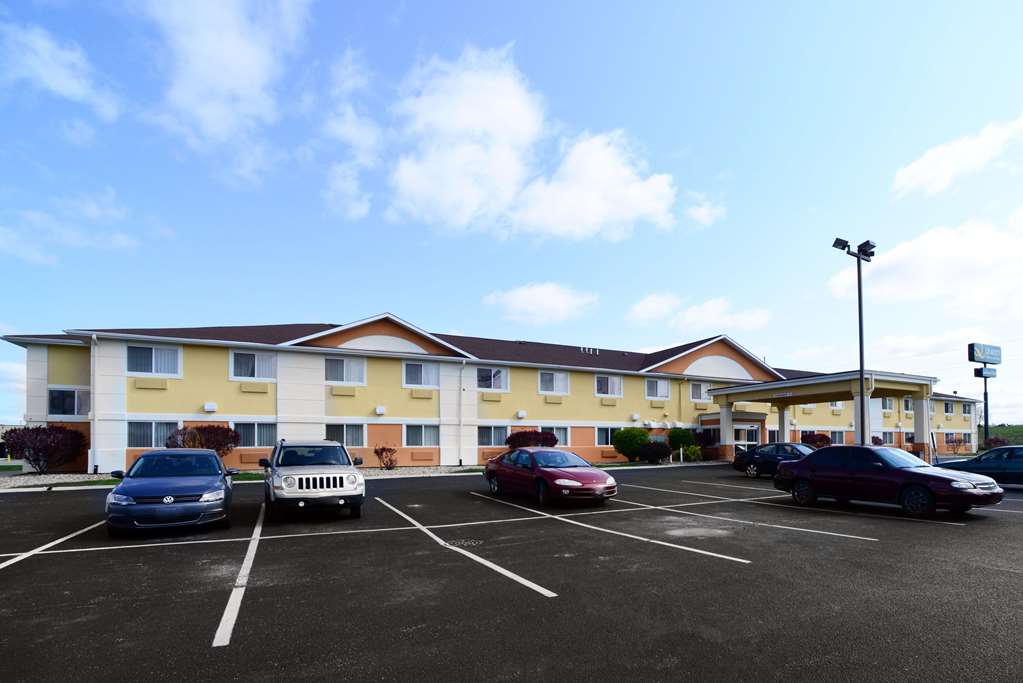 Quality Inn and Suites Springfield Southwest near I 72 - photo 2