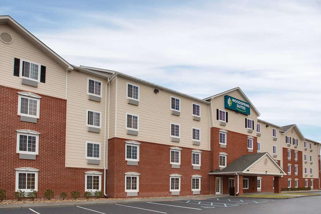 WoodSpring Suites Virginia Beach - photo 4