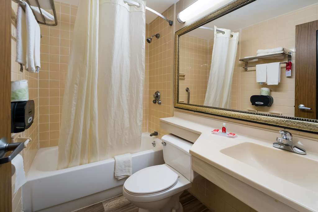 Econo Lodge Perry National Fair Ground Area - photo 5