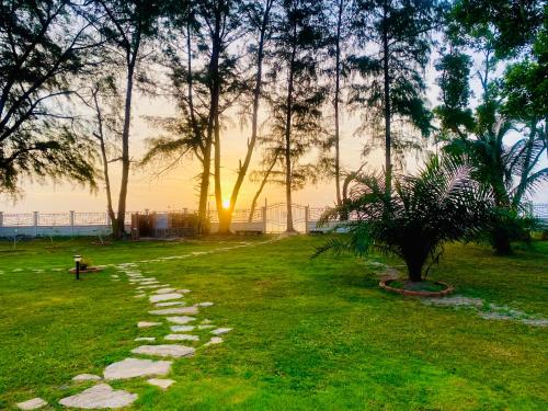 Busaba Villa Sea Views — 4-Star Luxury Hotel in Tha Sala, Thailand