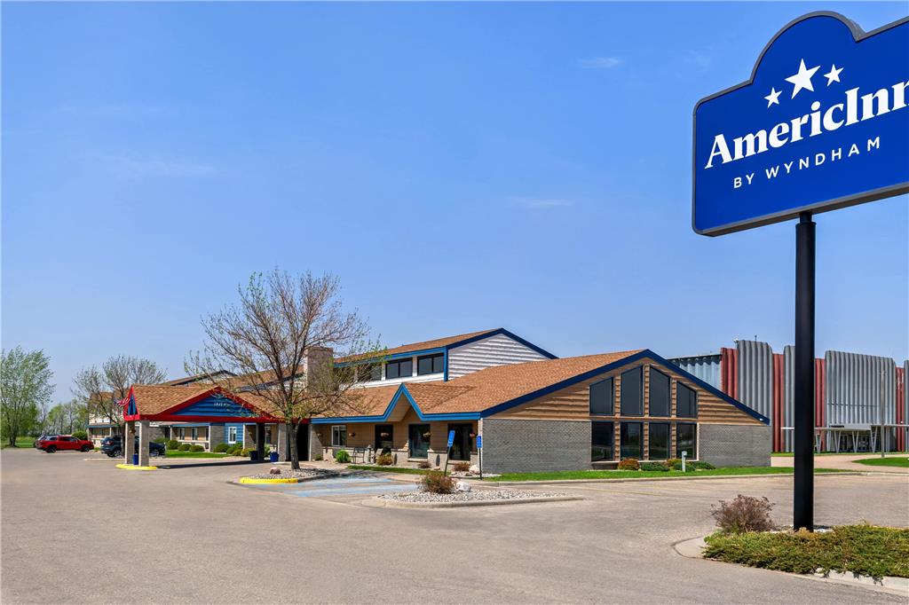 AmericInn by Wyndham Crookston U of M Crookston — hotel in Crookston