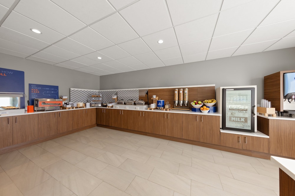 Holiday Inn Express Hotel & Suites Danbury I 84 by IHG - photo 52