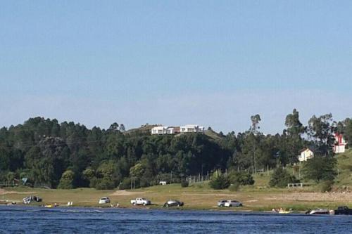 Dique Los Molinos Exclusiva casa vista al lago — 4-Star Luxury Hotel in Cordoba, Argentina