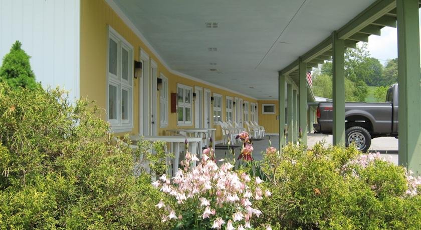 Sleepy Hollow Motel in Auburn, United States