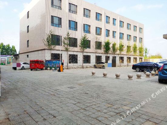 Junyiliansuojiudian - carbon neutral hotel in Baoding