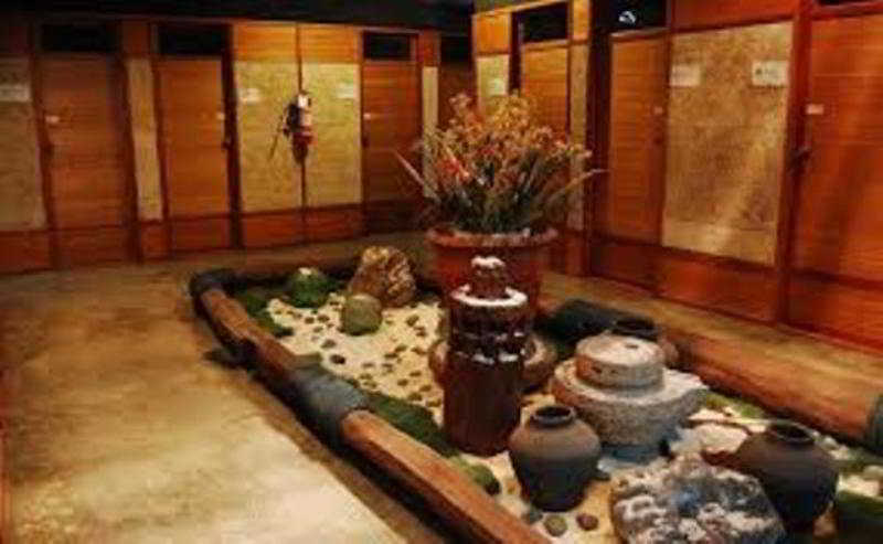 Kabayan Hotel Monumento