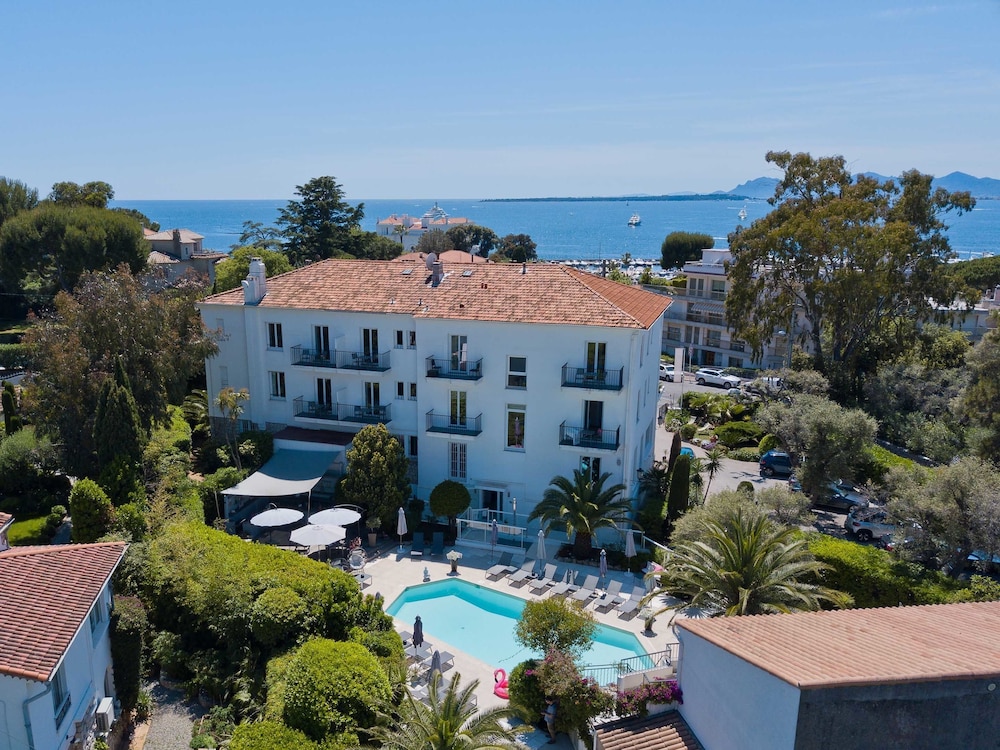 Hôtel La Villa Cap d Antibes — 4-Star Luxury Hotel in Antibes, France