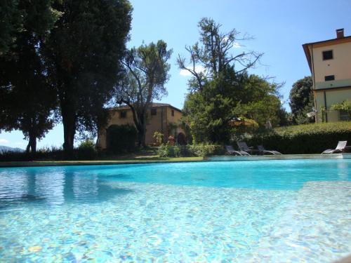 Villa Pieve De' Pitti — 4-Star Luxury Hotel in Terricciola, Italy