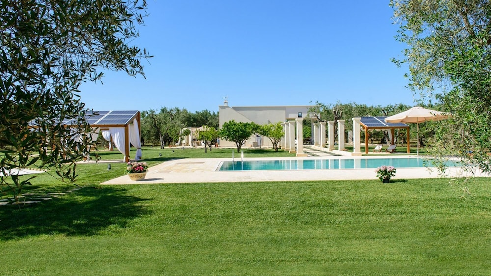 La Leccina 2 2 — 4-Star Luxury Hotel in Erchie, Italy