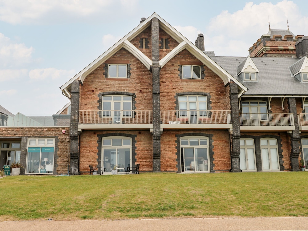 21 The Rest — 4-Star Luxury Hotel in Porthcawl, United Kingdom