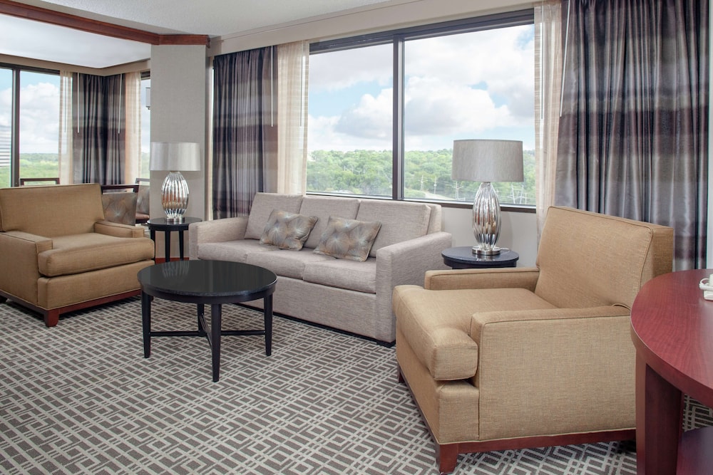 DoubleTree by Hilton Kansas City Overland Park - photo 20