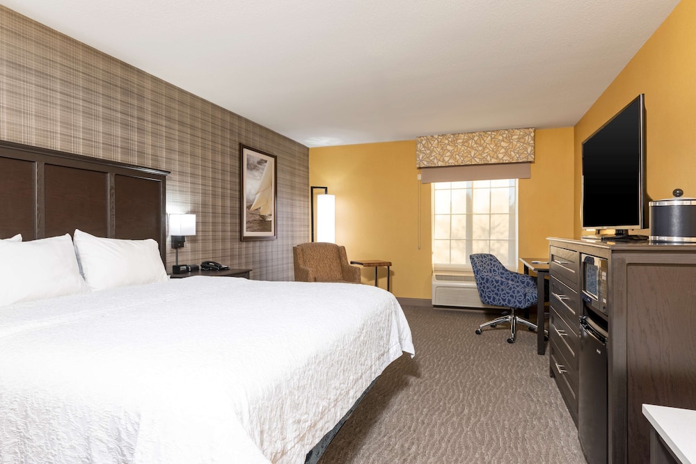 Hampton Inn Holland - photo 26