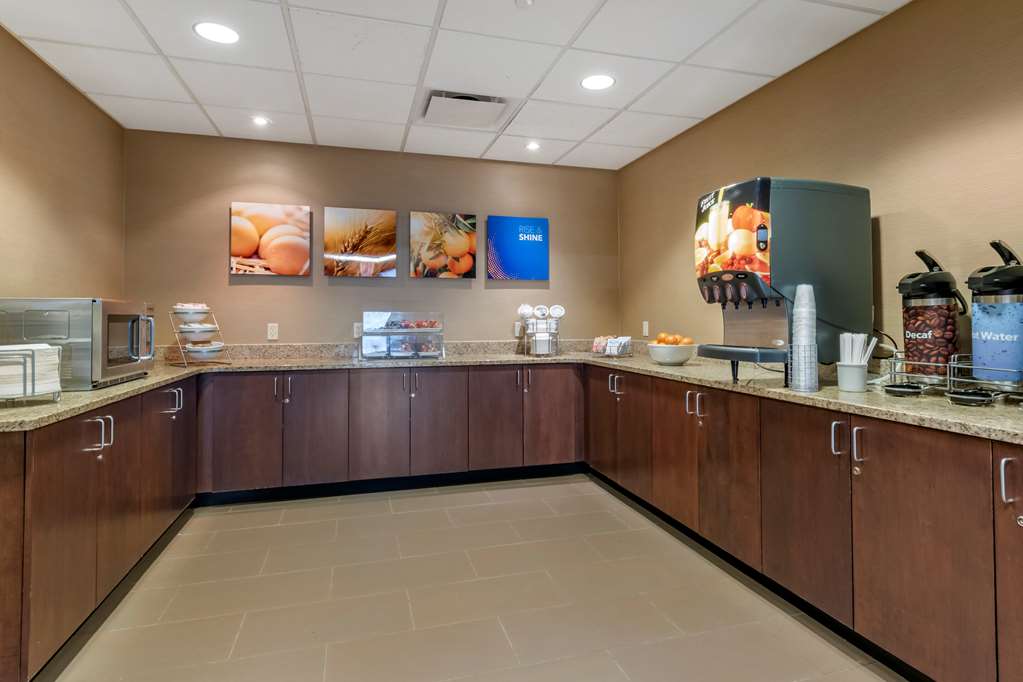 Comfort Inn PA Turnpike 1 81 - photo 27