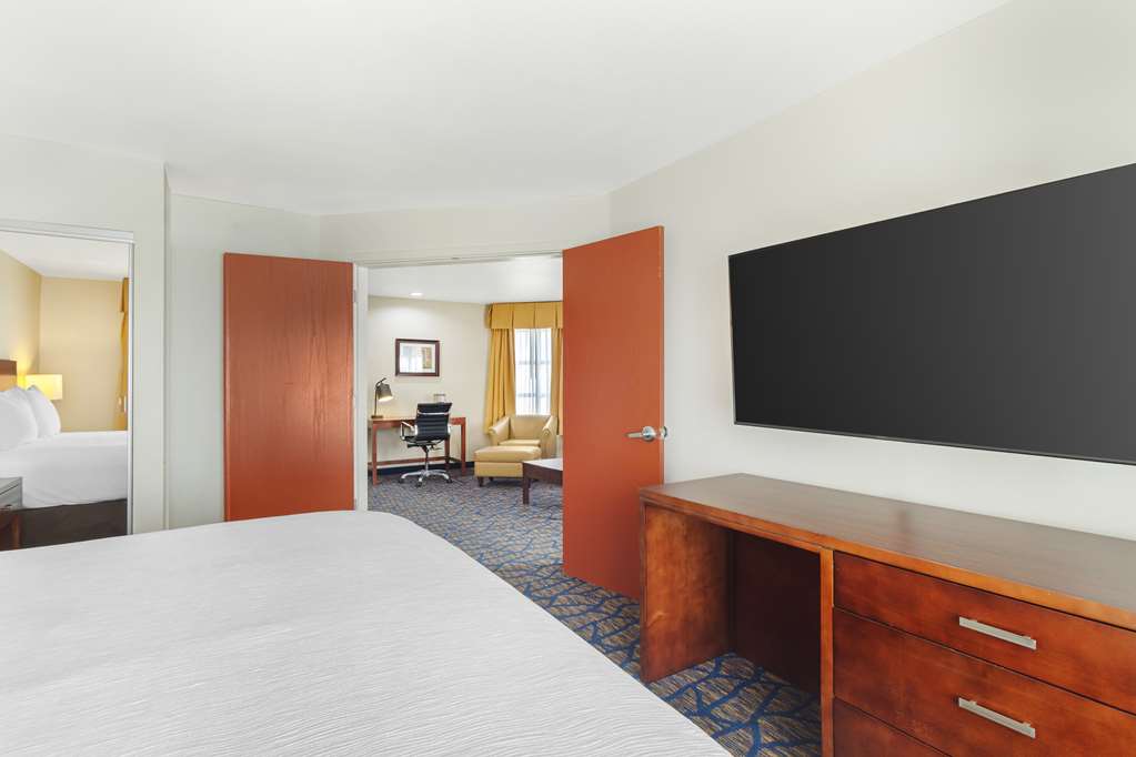 Best Western Plus Villa Del Lago Inn Patterson - photo 13