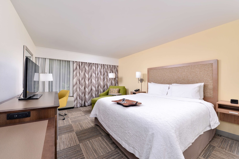 Hampton Inn Cartersville - photo 2